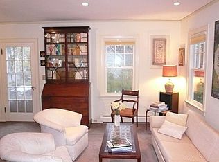 4 Bliss Mine Rd, Middletown, RI 02842