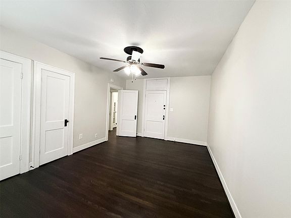4th image of 1136 Berthea St APT 11