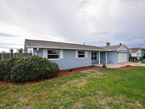 2nd image of 22 Wisteria Dr