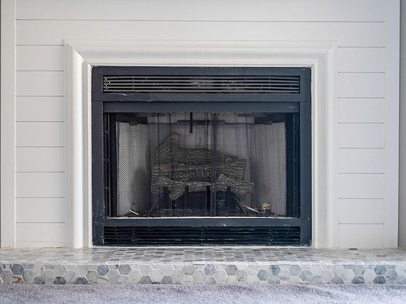 4th image of 1313 Twin Springs Ct