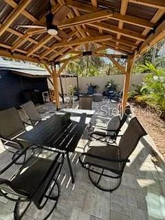 525 Lexington St — Photo 30
