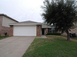 7575 Hedgeoak Ct, Fort Worth, TX 76112