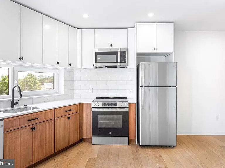 1522 Rhode Ave NE #304 — Photo 5