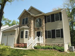 1183 Summit Dr, Annapolis, MD