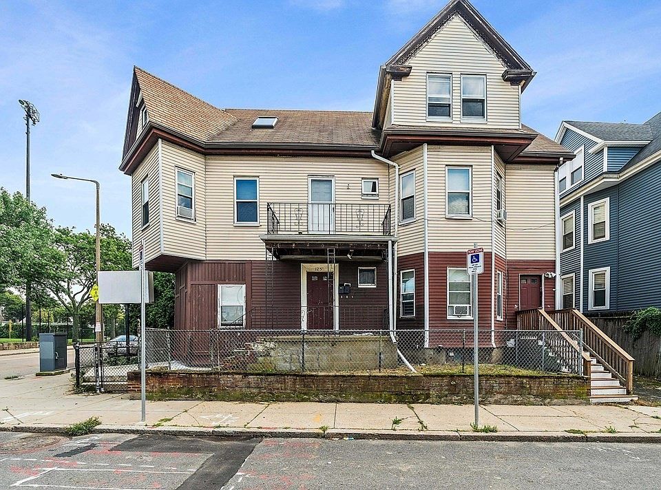 125 Lonsdale St, Dorchester, MA 02124 | Zillow