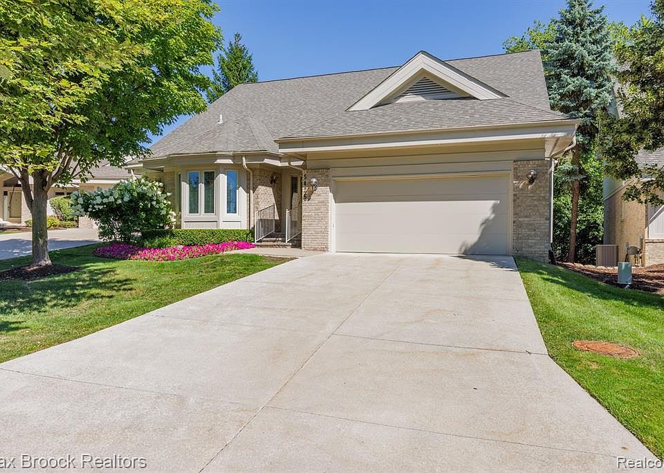 5426 Pleasant Lake Dr, West Bloomfield, MI 48322 Zillow