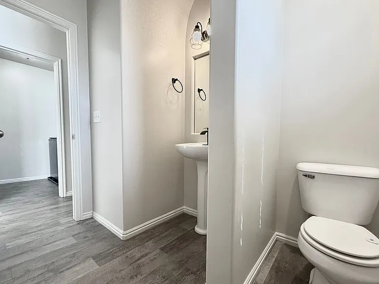 6353 W Passenger Ln — Photo 6