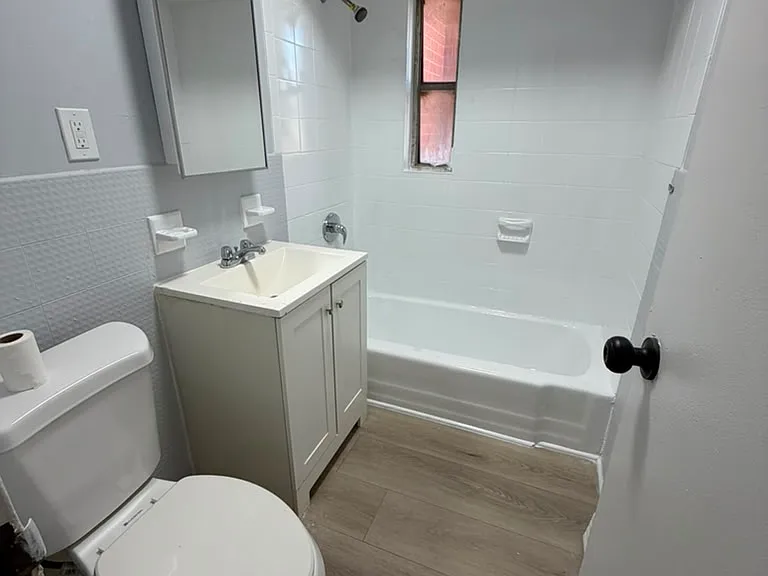 768 Park Ave #11 — Photo 7