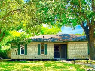 4427 Hickory Hill Dr, Kirby, TX 78219