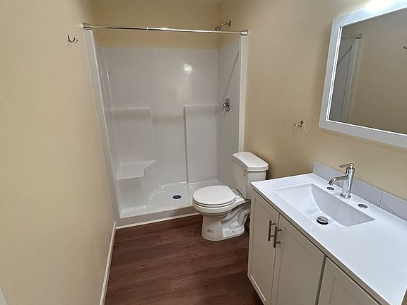 5th image of 215B Tyra Lea Ln