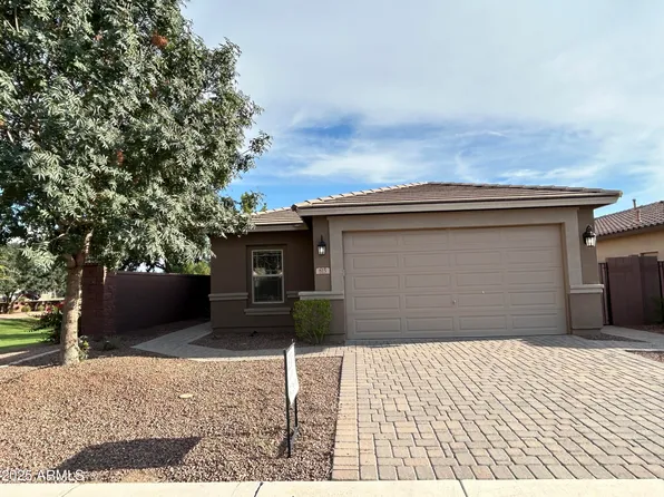 815 W LEADWOOD Avenue, San Tan Valley, AZ 85140