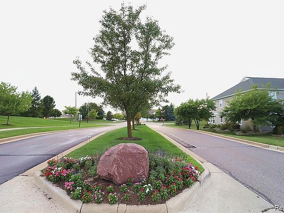 3rd image of 1327 Heatherwood Ln