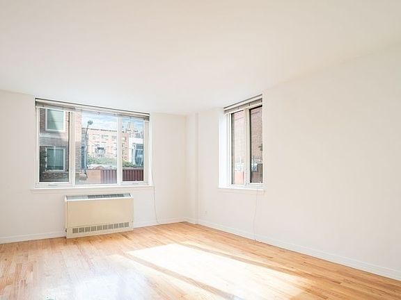 3rd image of 316 E 63rd St APT 4C