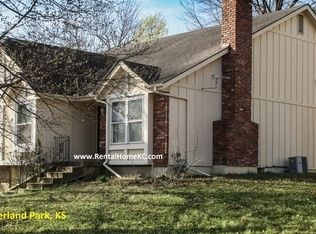 8334 Carter St, Overland Park, KS 66212