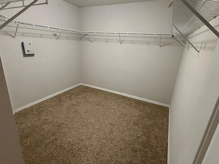 2405 Silvermoss Dr — Photo 13