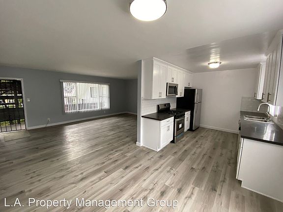 3rd image of 3905 S Stevely Ave #6