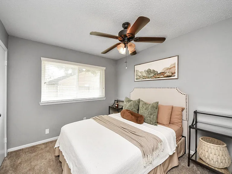 22638 Powell House Ln — Photo 19