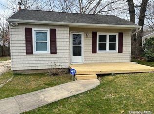 68 Powell Ave, Farmingville, NY 11738