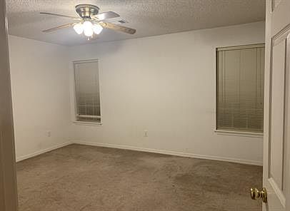 4th image of 218 N 11th St #10772641
