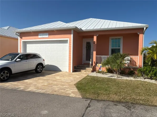 3067 Trawler Ln, Saint James City, FL 33956