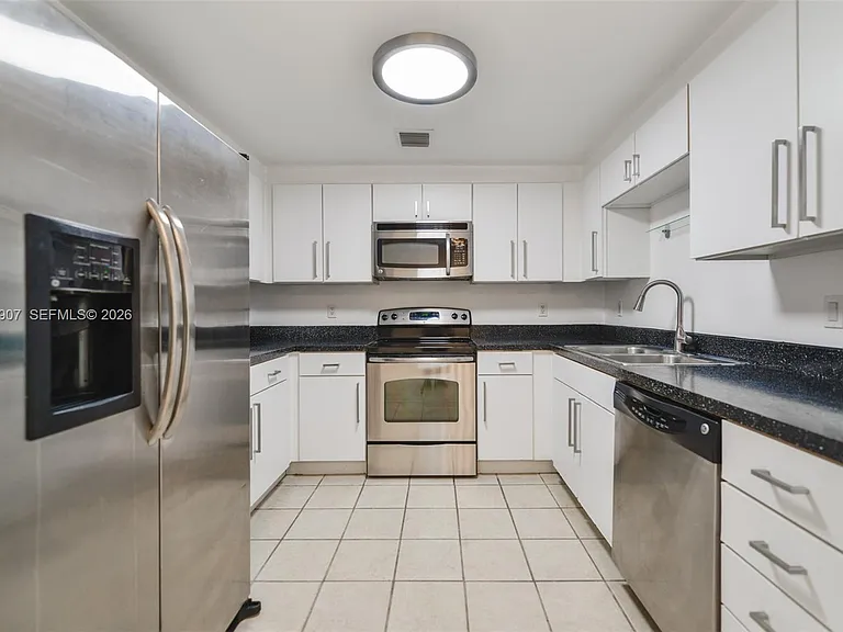 1250 S Miami Ave #1906 — Photo 12
