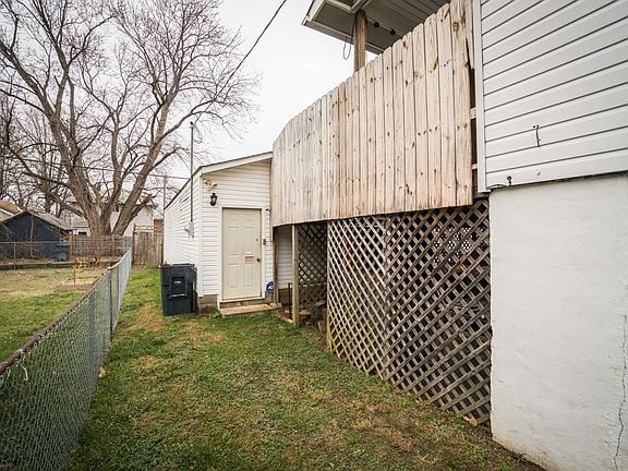 5th image of 1128 Pechin Ave SE