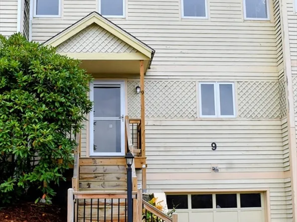 825 John Fitch Hwy APT 9, Fitchburg, MA 01420