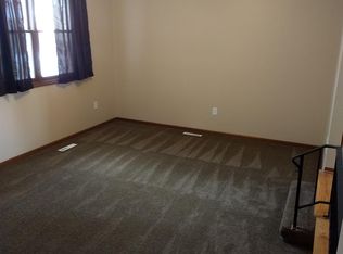 4841 Ginny Ave, Lincoln, NE 68516