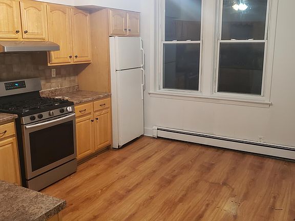 2nd image of 126 Mallory Ave Floor 2