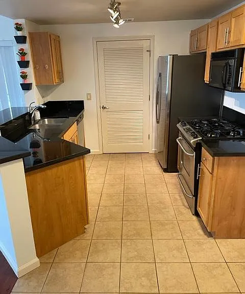 1450 Idlewild Dr #1023 — Photo 4