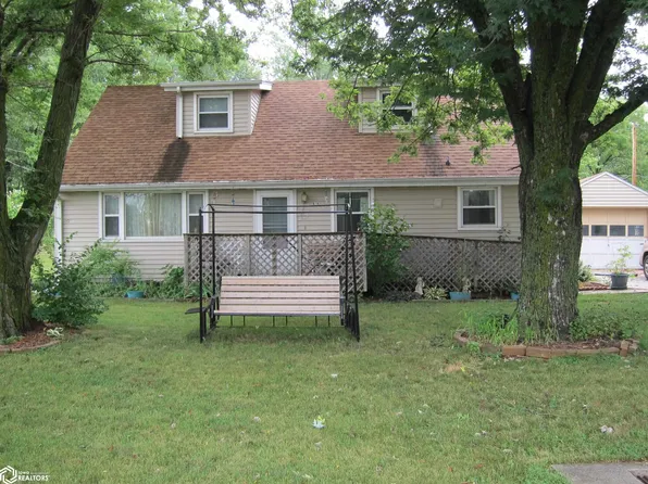 510 S Main St, Chariton, IA 50049