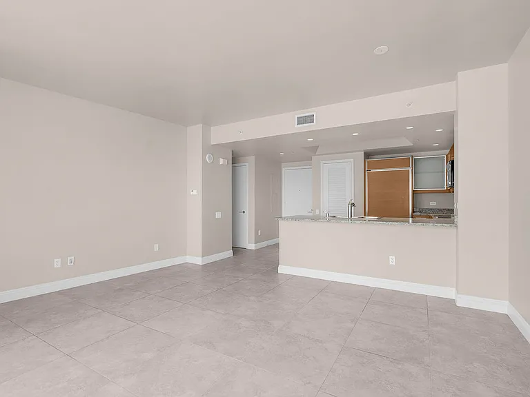 222 Karen Ave #15 — Photo 16