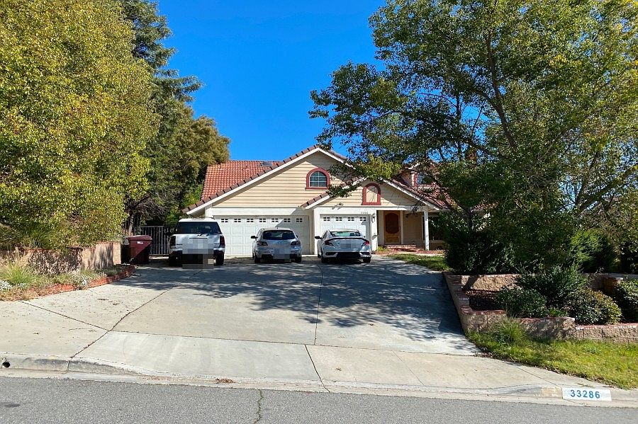 1st image of 33286 Willow Tree Ln