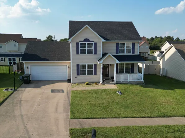 127 Longsdale Ct, Radcliff, KY 40160