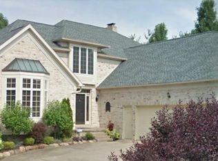 2415 Place De Bordeaux, Akron, OH