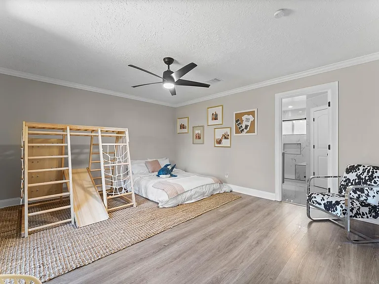 5207 Alamosa Ln — Photo 11