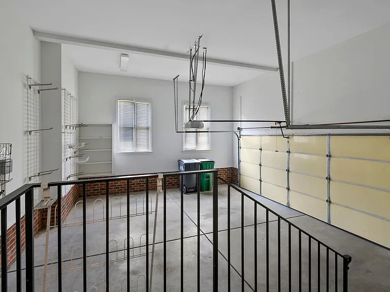 7615 Quail Park Dr — Photo 36