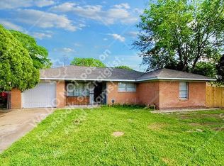 627 Glenburnie Dr, Houston, TX 77022