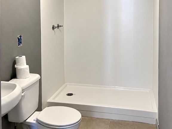 4th image of 6021 Saint Katherine Ave