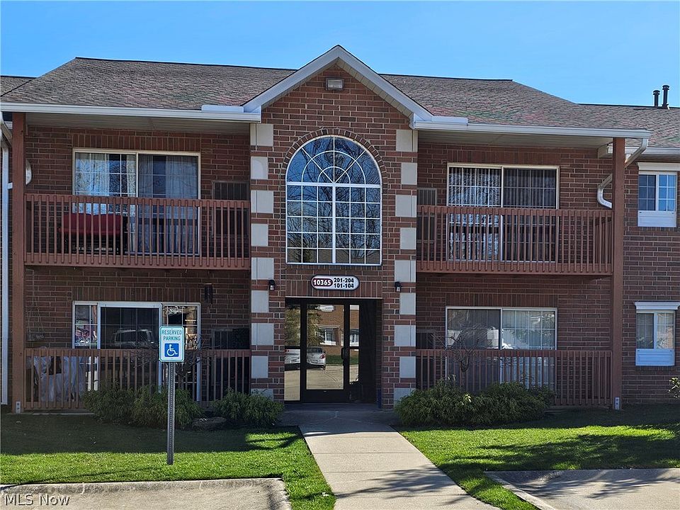 1st image of 10365 Glenway Dr APT 204