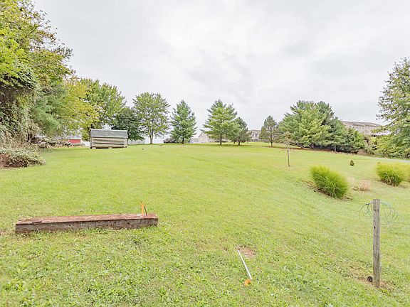 5th image of 1475 N Lee Hwy