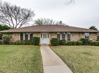 906 S Greenstone Ln, Duncanville, TX 75137