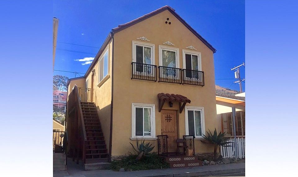 1st image of 212 Catalina Ave
