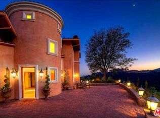 10827 Savona Rd, Los Angeles, CA 90077