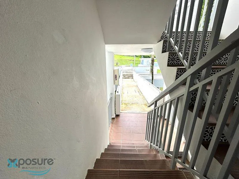Montecillo Court, Encantada (Condominio) — Photo 4