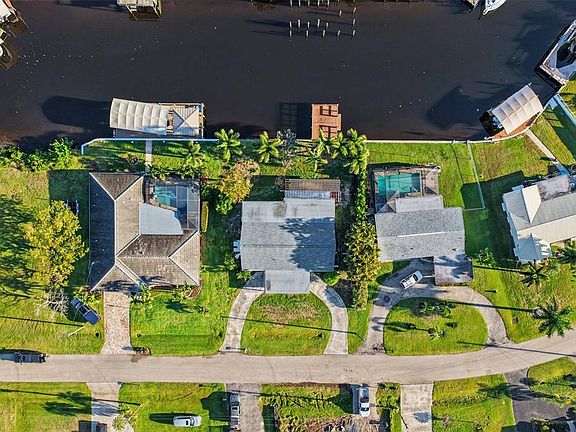 2nd image of 468 GRENIER DRIVE