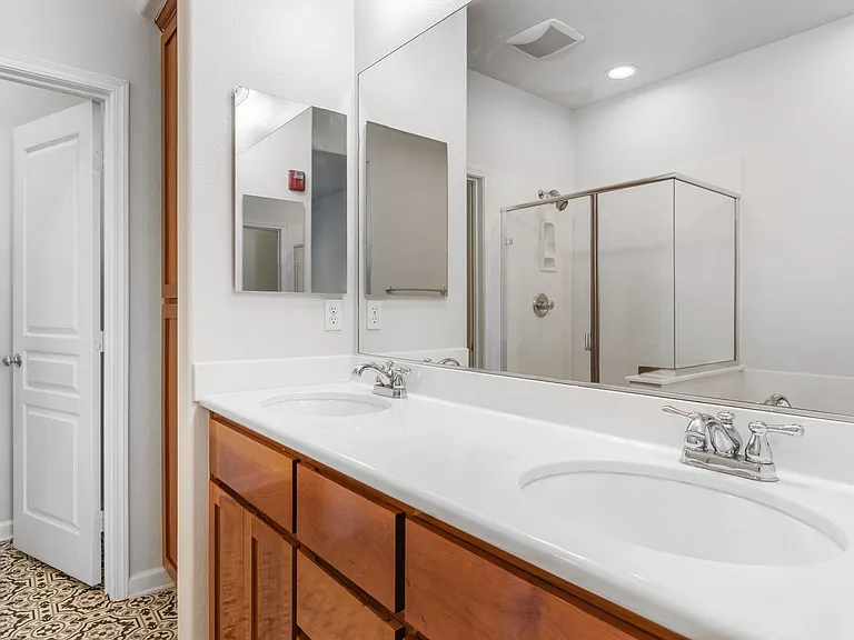 25502 Huntwood Ave — Photo 12