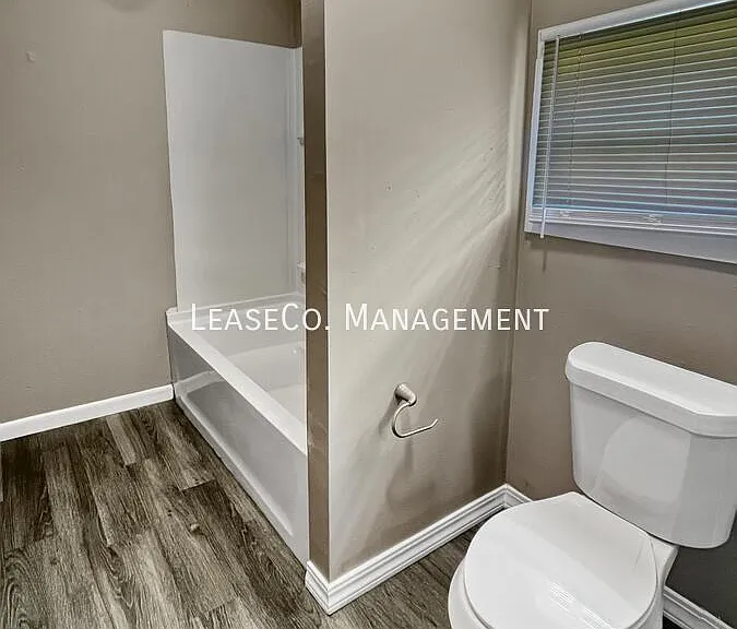 434 2nd Ave #1 — Photo 4