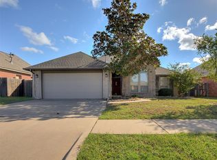 16616 La Paloma Ln, Edmond, OK 73012