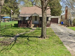 1394 5th St, Montgomery, IL 60538